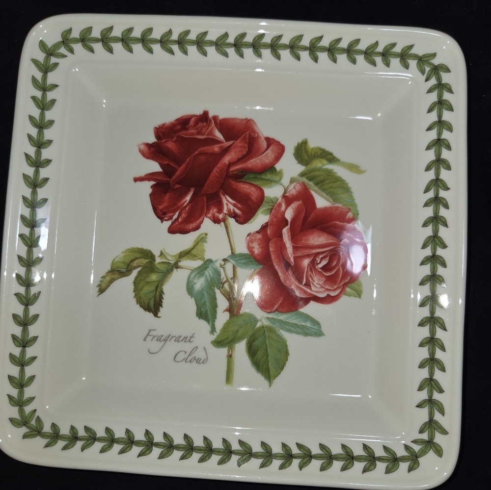 Portmeirion Botanic Roses Fragrant Cloud 8.25” Square Dish Plate